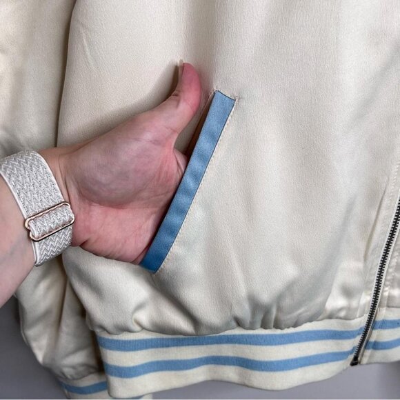 Disney Womens Size Medium Alice In Wonderland Souvenir Jacket Satin Bomber Coat - Picture 6 of 14